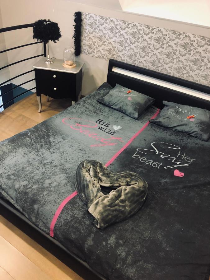Ferienwohnung Loft D Isa Avec Wifi Netflix Gesves Exterior foto